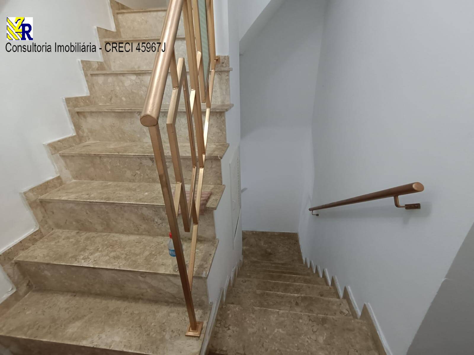 Sobrado à venda e aluguel com 2 quartos, 210m² - Foto 8